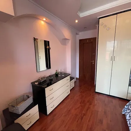 아파트 Pine-tree Spacious 2 Bdr Near Tanners' Bridge With Hot Tub