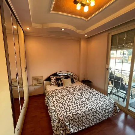 Apartment Pine-tree Spacious 2 Bdr Near Tanners' Bridge With Hot Tub Tirana