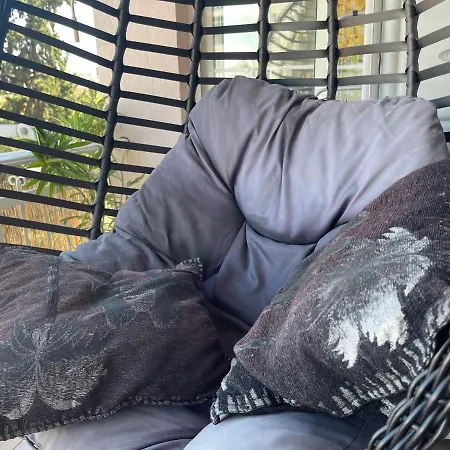 Pine-tree Spacious 2 Bdr Near Tanners' Bridge With Hot Tub Appartement