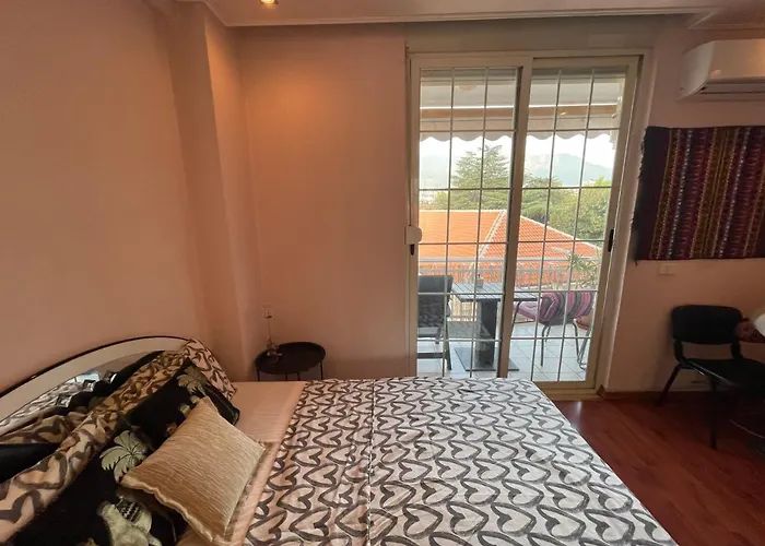 公寓 Pine-tree Spacious 2 Bdr Near Tanners' Bridge With Hot Tub