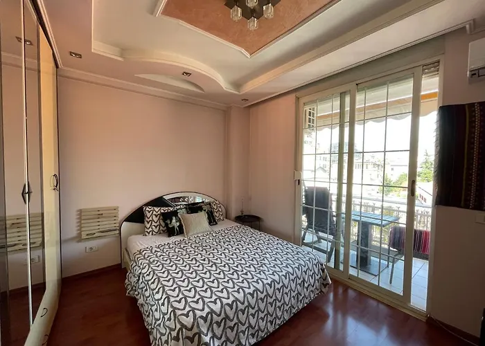 Pine-tree Spacious 2 Bdr Near Tanners' Bridge With Hot Tub *